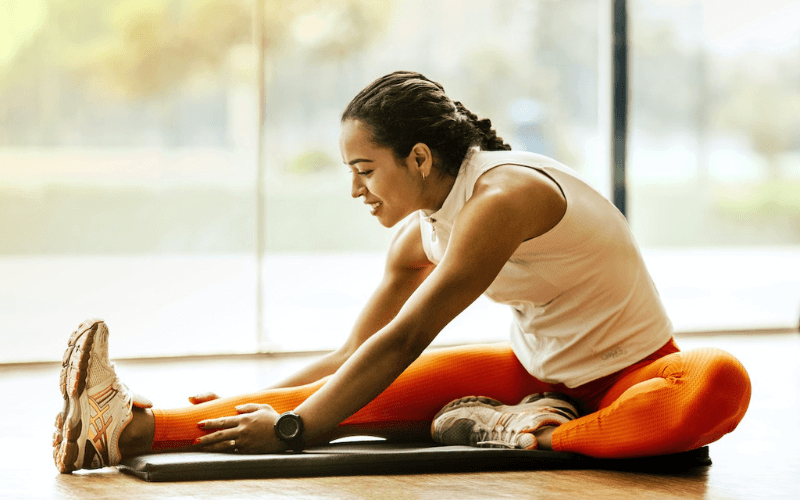 Lady exercising at the gym