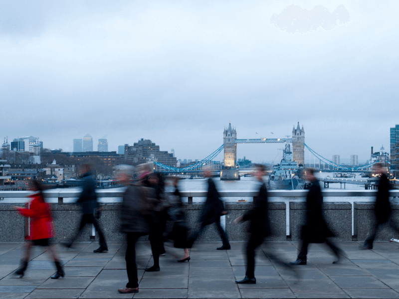 Londoners walking to work